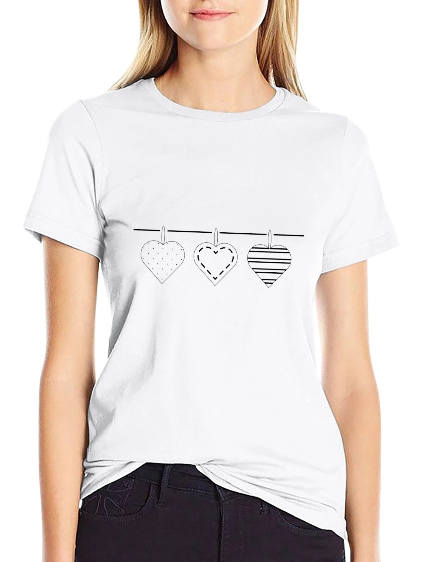 Heart Garland Graphic Tee - Stylish & Unique