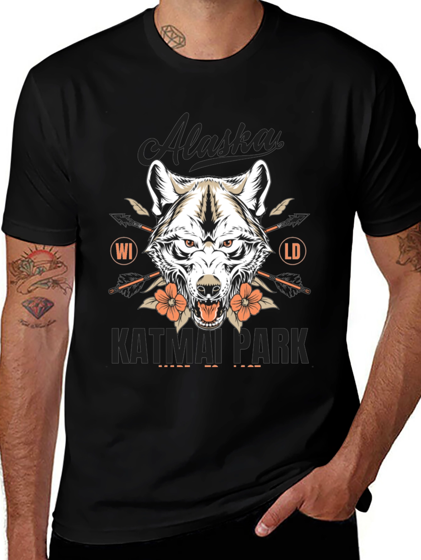Alaska Katmai Park Wolf Graphic T-Shirt