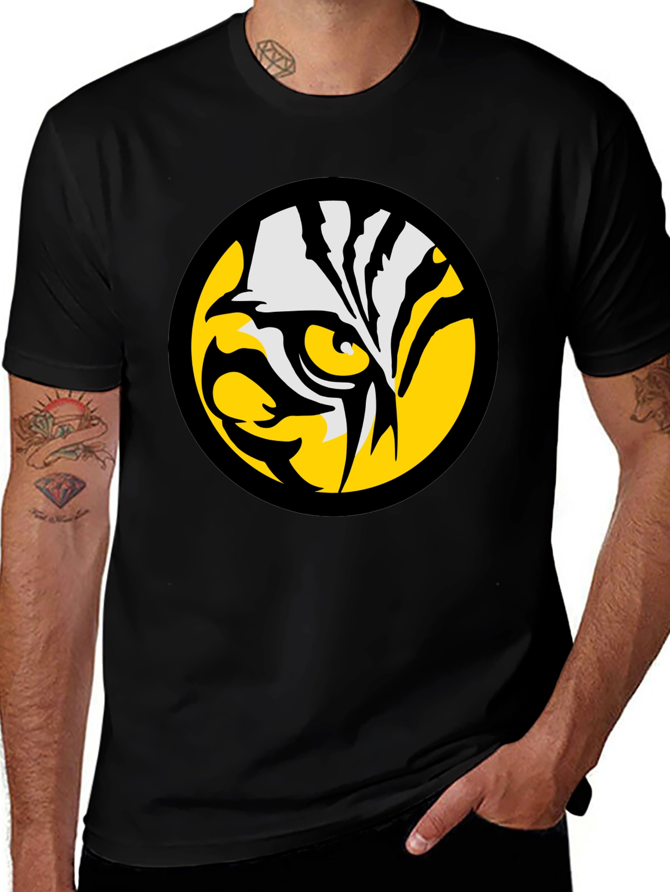 Bold Tiger Eye Graphic Tee - Black Cotton T-Shirt