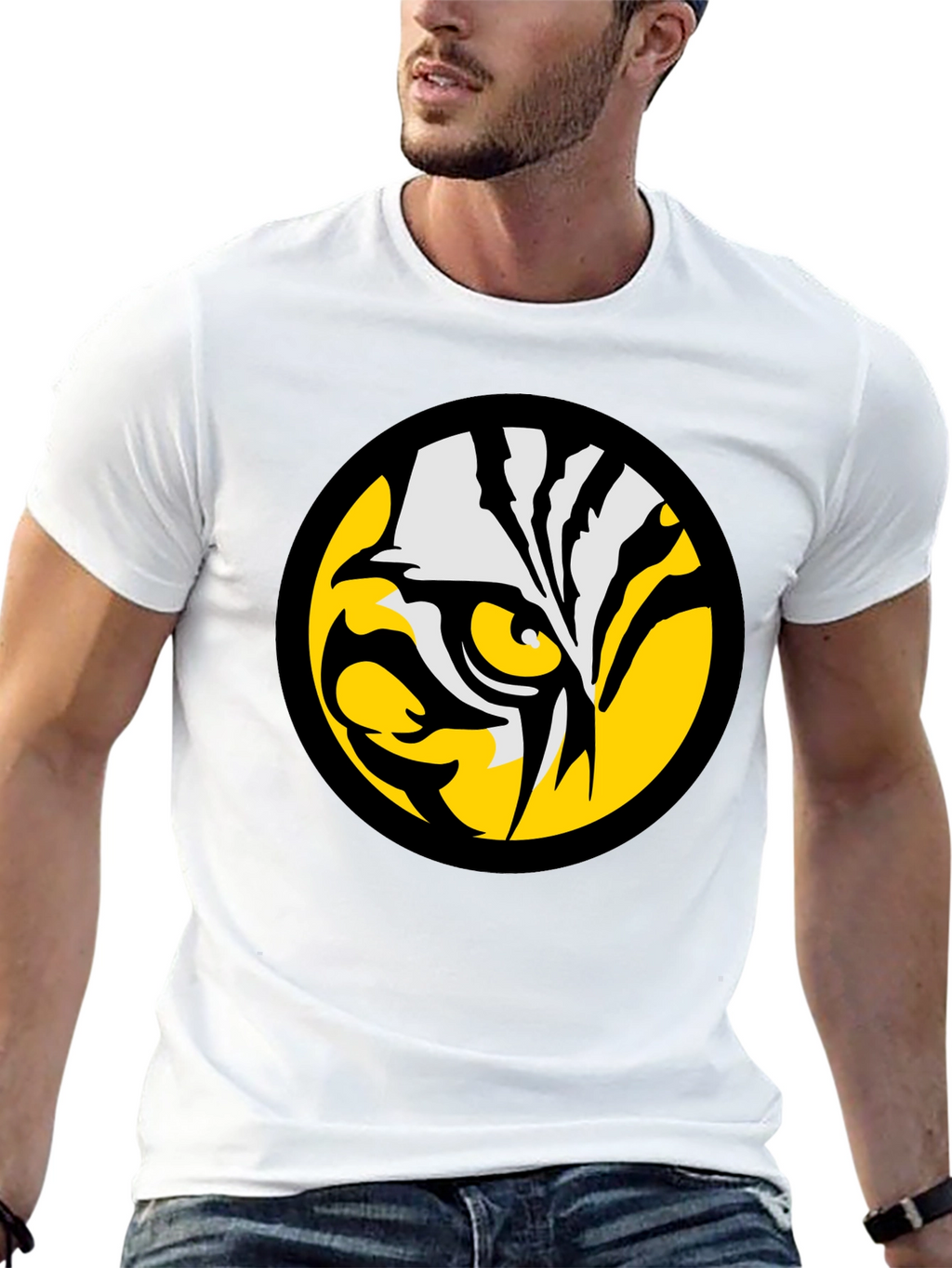 Bold Tiger Eye Graphic Tee - Black Cotton T-Shirt