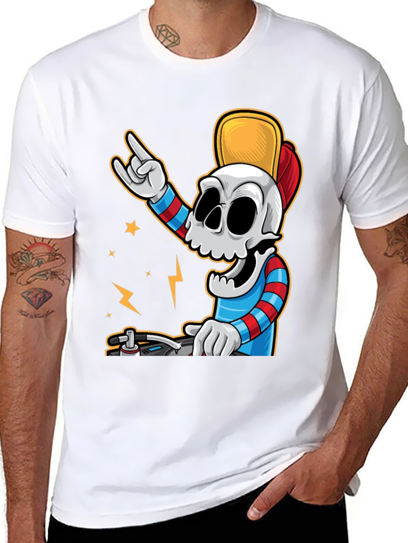 DJ Skull Graphic Tee - Rock On in Style!