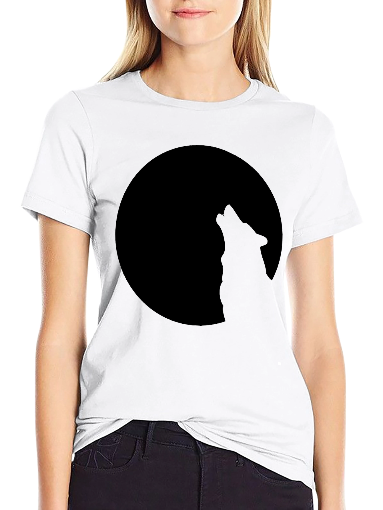 Wolf Howling at Moon Black T-Shirt