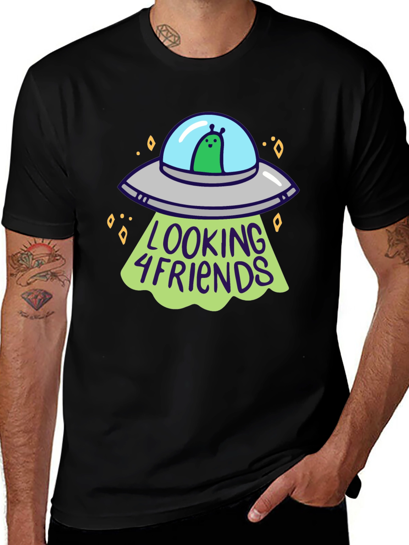 Alien UFO Looking 4 Friends Graphic T-Shirt