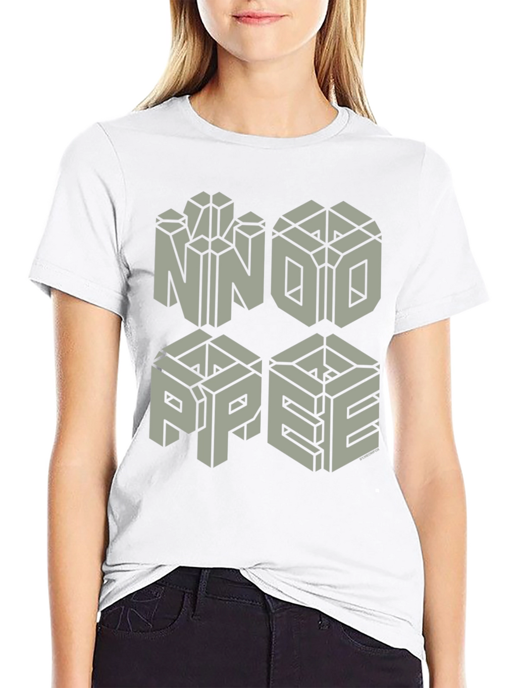NNOO PPEE Geometric Black Tee