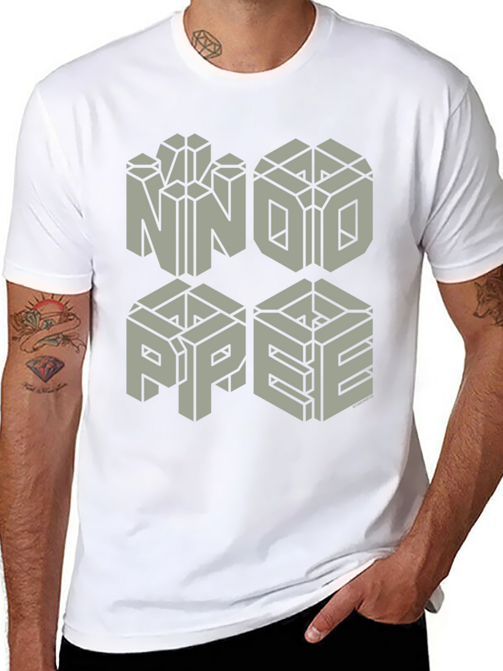 NNOO PPEE Geometric Black Tee
